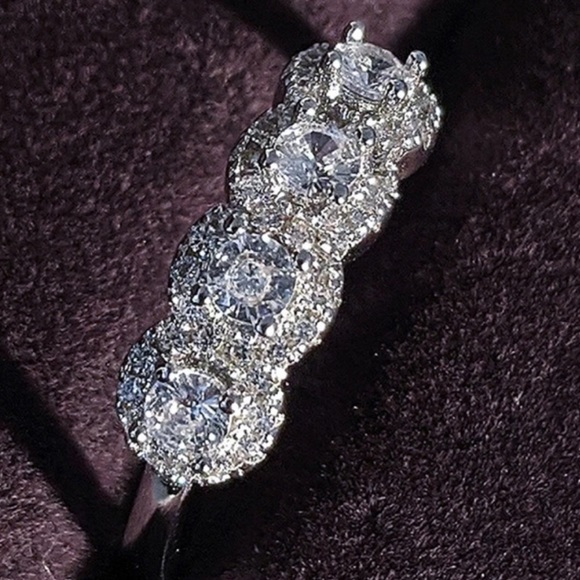 NEW 925 STERLING SILVER DIAMOND ETERNITY BAND RING - Picture 4 of 7